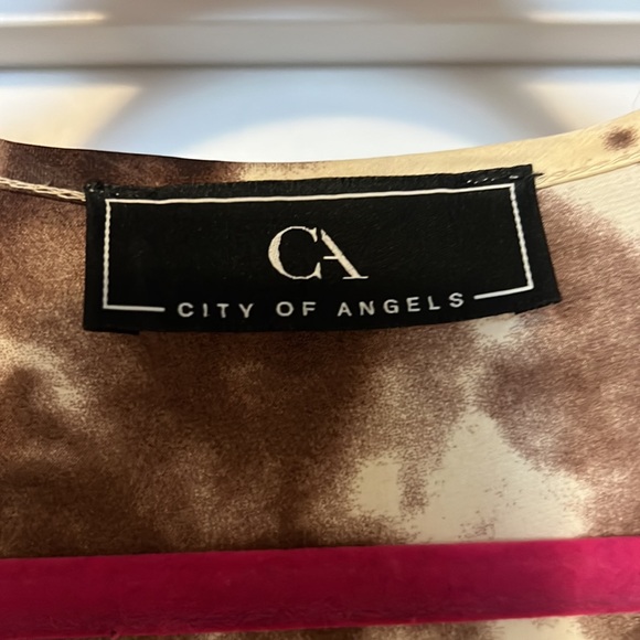 City of Angels romper, size medium - Picture 4 of 4